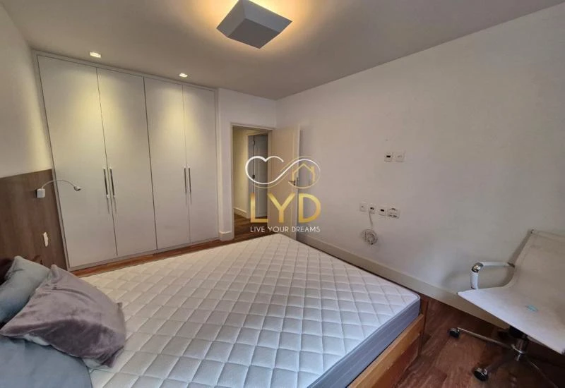 Apartment, 261 m², with a walk-in closet — photo 7