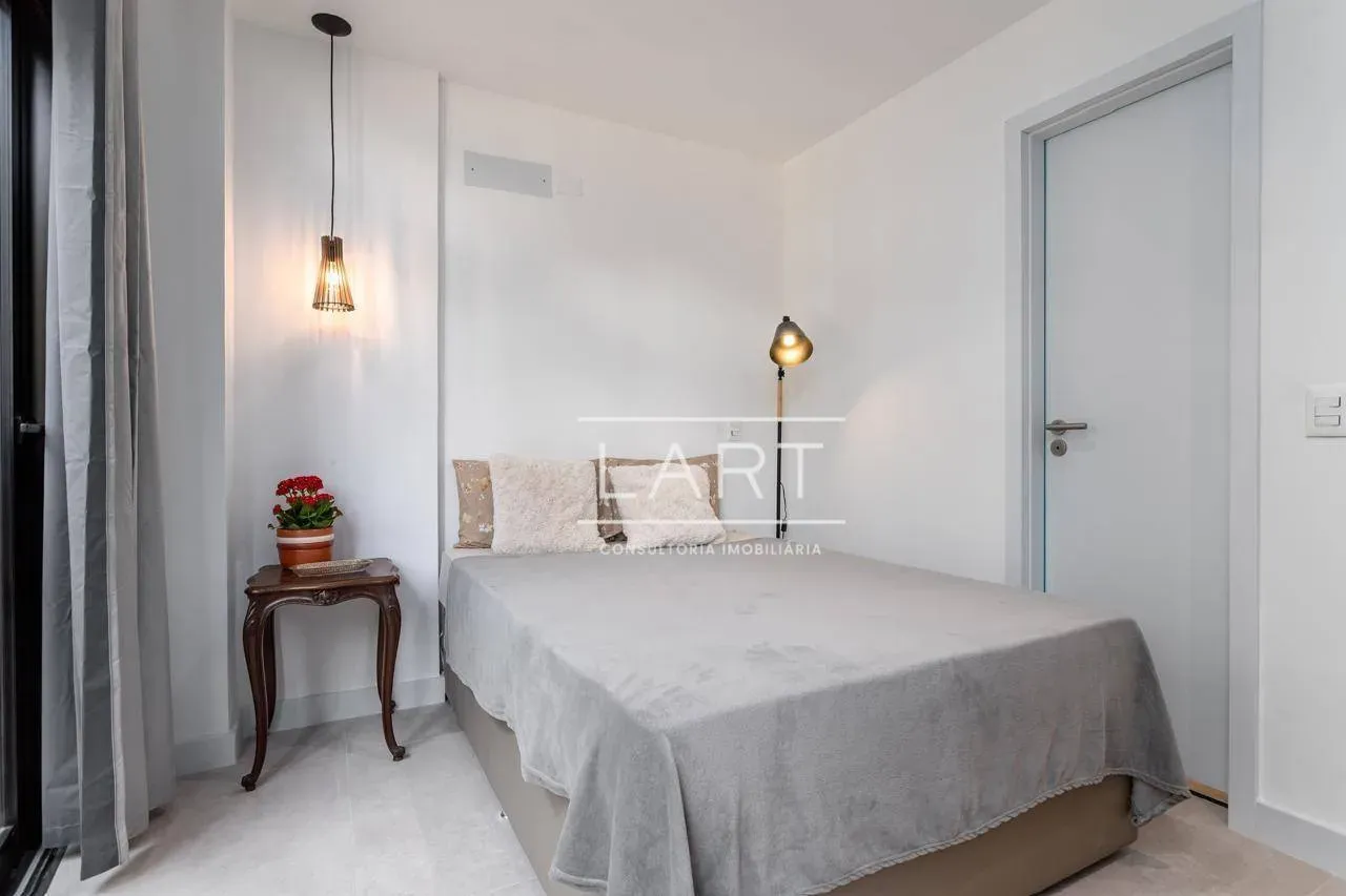 Furnished 1-bedroom apartment with a balcony — photo 17