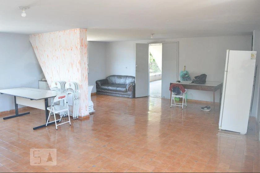 2-bedroom apartment with a closed kitchen and gas stove — photo 38