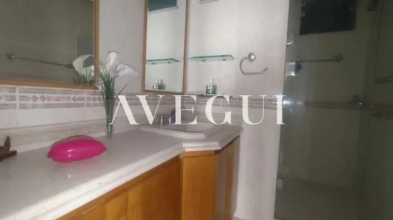Apartamento mobiliado com 4 quartos e 5 banheiros — photo 20