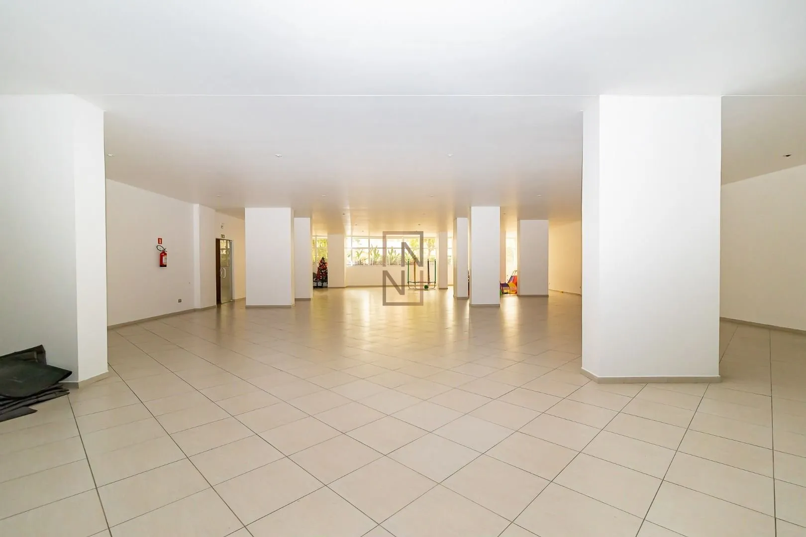 Apartment with 2 bedrooms and private garden area — photo 23