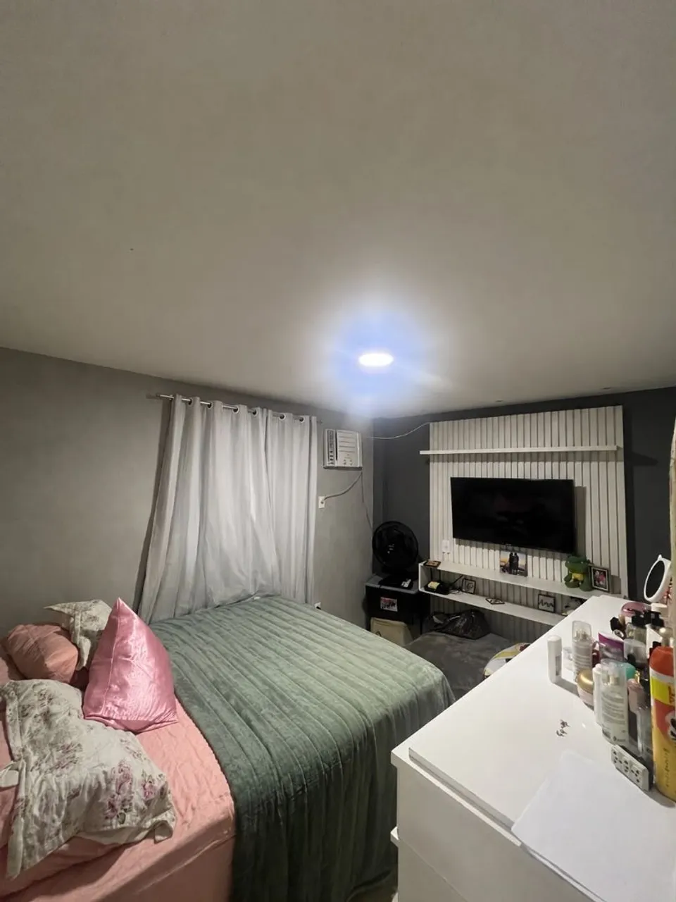 Apartamento mobiliado com 2 dormitórios e varanda — photo 3