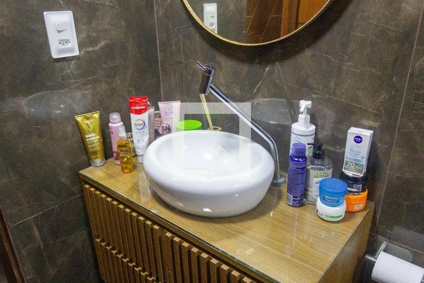 2-bedroom house with a washing machine — photo 37