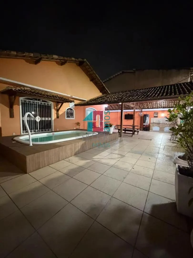 House with shared outdoor pool, 2 bedrooms and 400 m² — photo 22