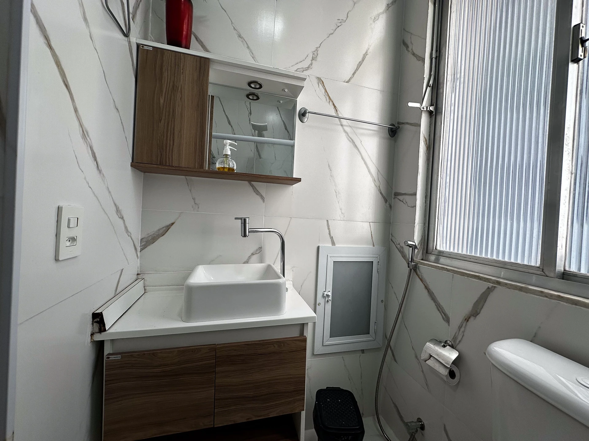 Furnished studio with 1 bedroom and 1 bathroom, no parking — photo 6