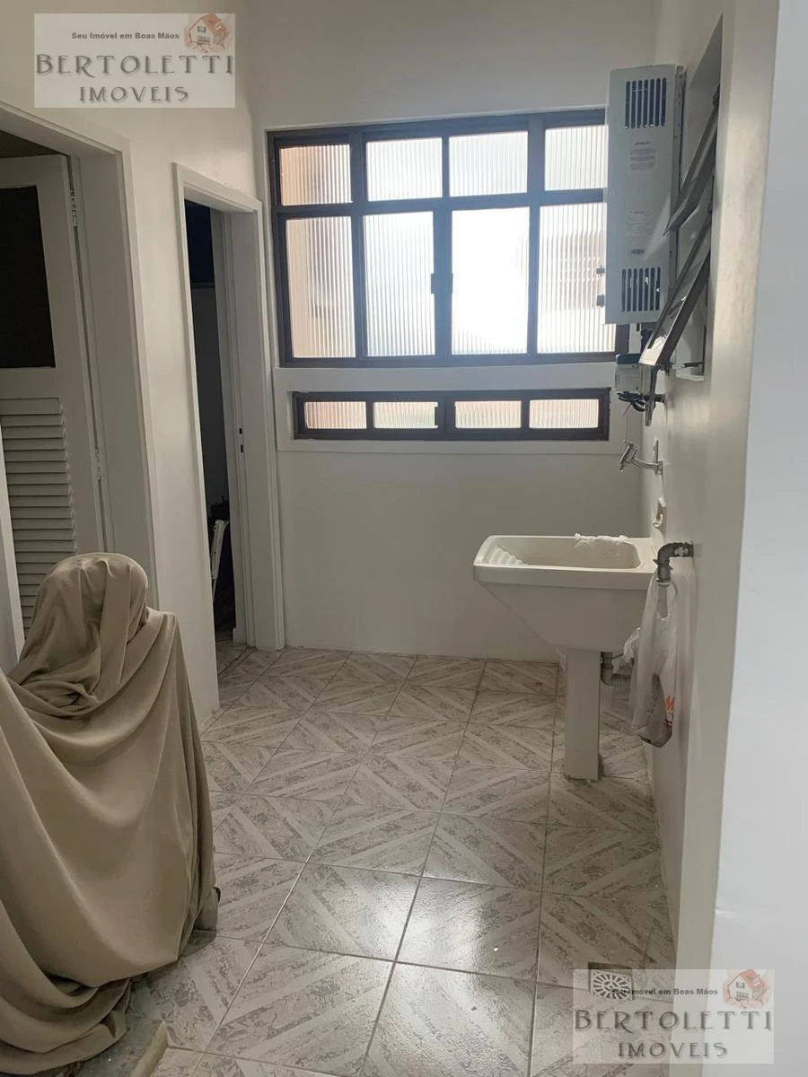 Furnished 179 m² apartment with a gas kitchen — photo 19