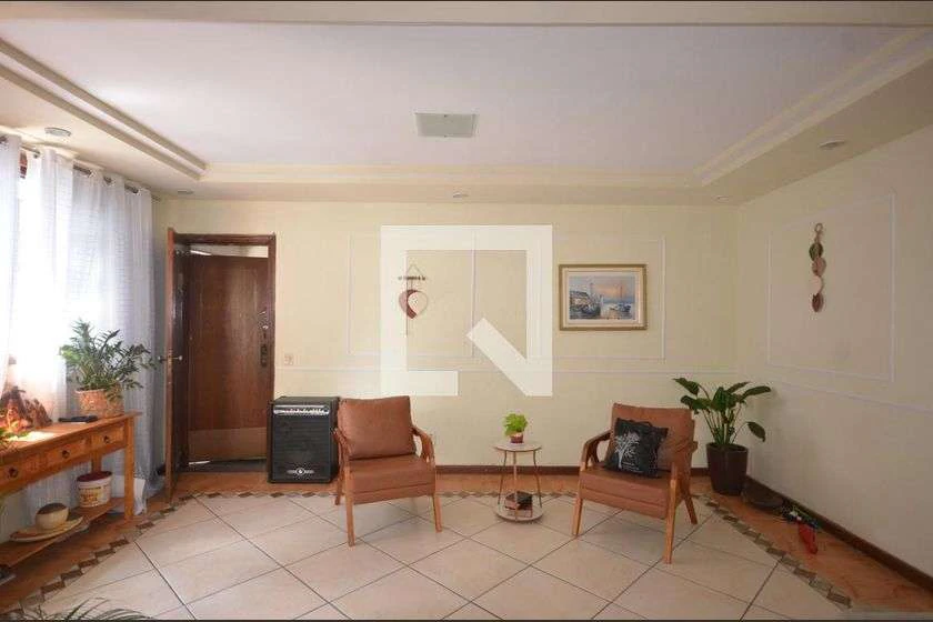 House with private garden and 7 bedrooms in 400 m² — photo 19