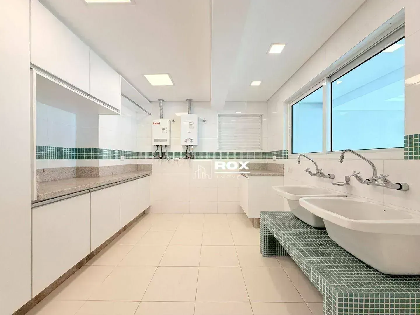 Ground-floor house with 5 en-suite bedrooms — photo 48