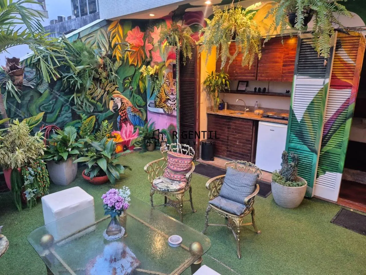 Unfurnished apartment with 3 bedrooms and a balcony — photo 4