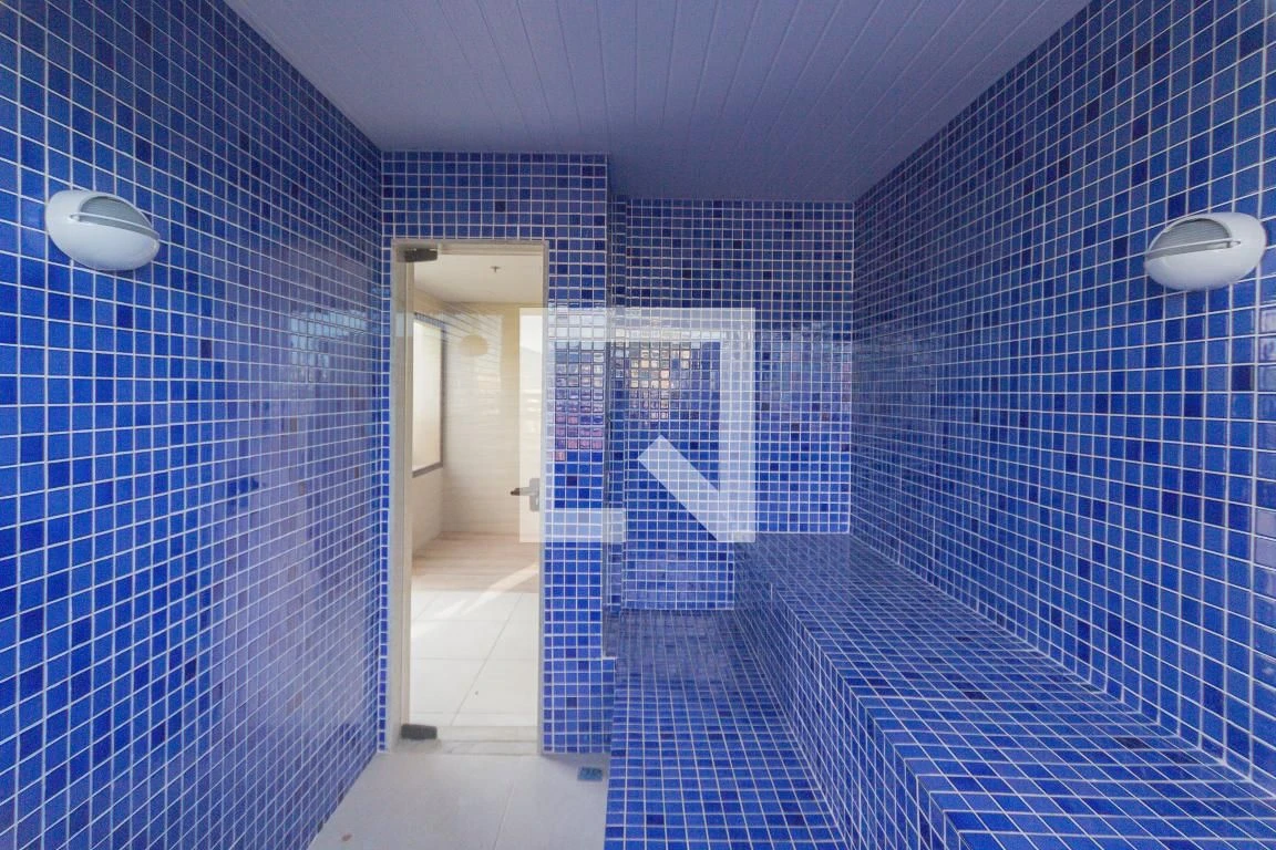 One-bedroom apartment with a mountain view in Rio de Janeiro — photo 39