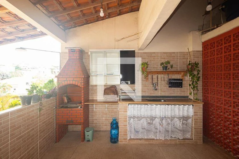 2-bedroom house with a grill on the balcony — photo 23