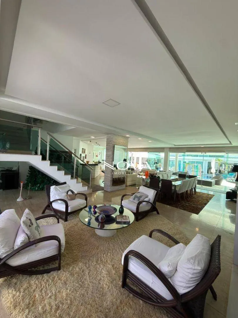 Furnished house with 9 bedrooms and an open kitchen — photo 18