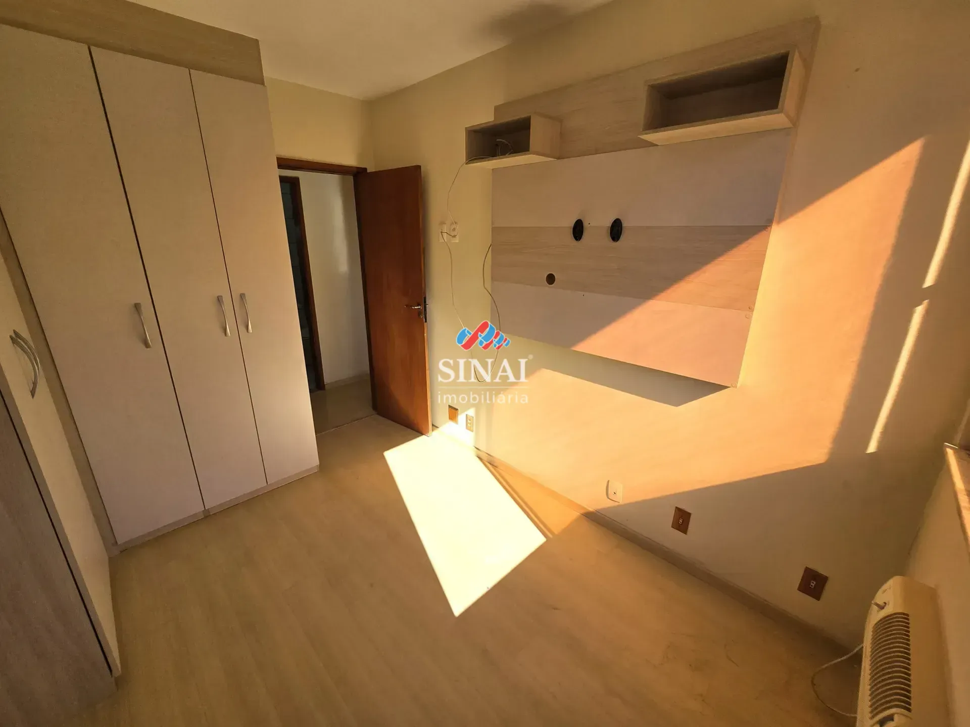 Apartamento de 2 quartos com cozinha separada e vaga — photo 10