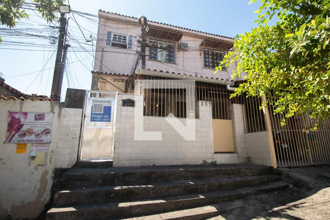 1-bedroom apartment with a private garden — photo 23