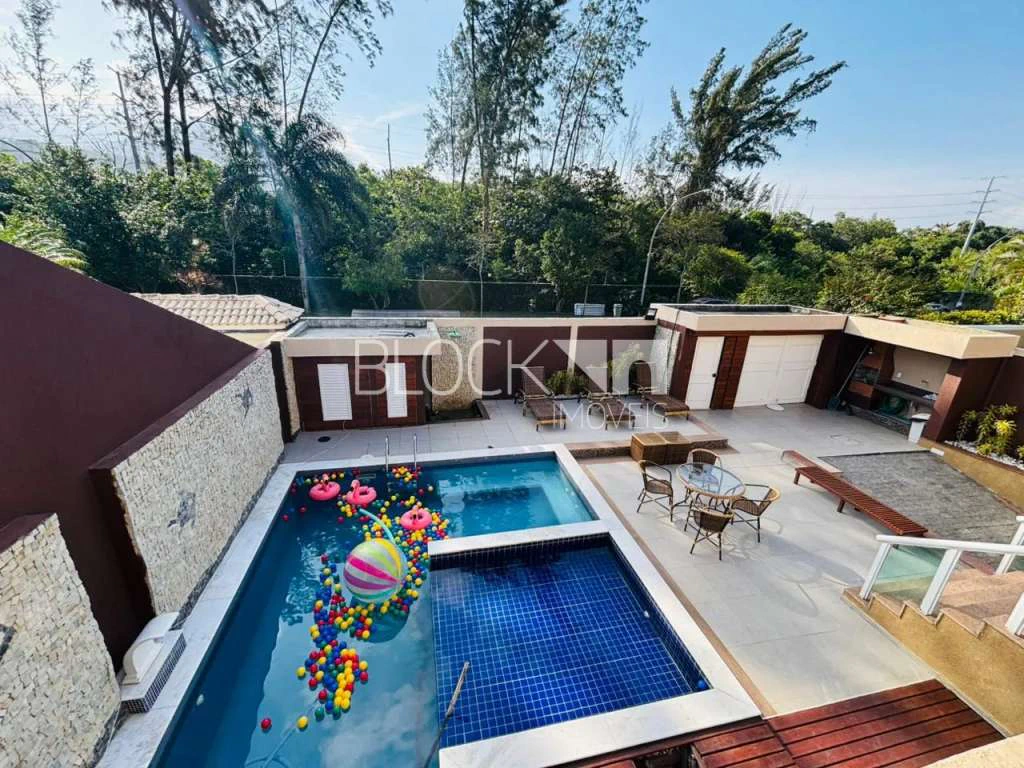 Furnished house with 6 en-suite bedrooms and 7 baths — photo 9