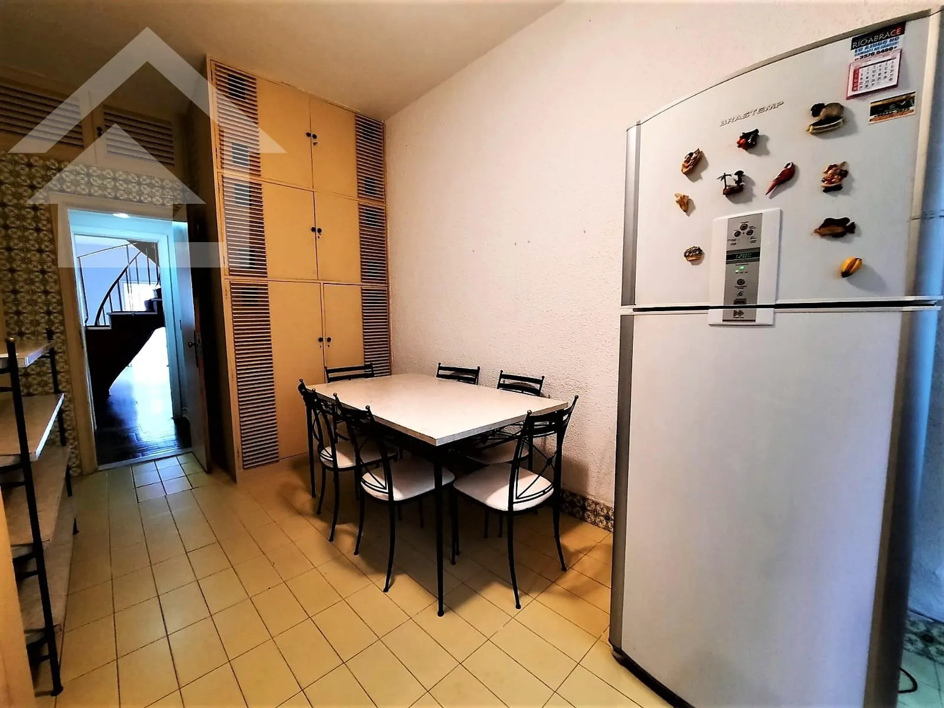 525 m² apartment with a home office and a bathtub — photo 22