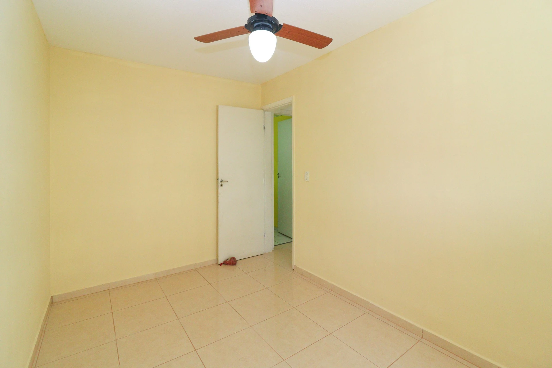 2-bedroom apartment in a building with a gym — photo 27