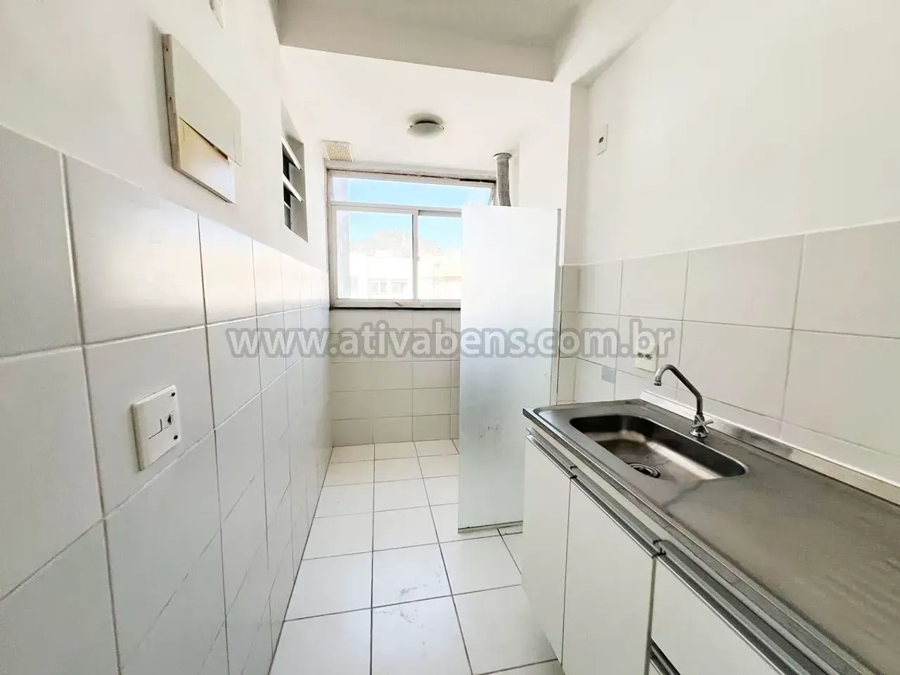 Квартира с 3 спальнями и кухней открытой планировки — photo 11