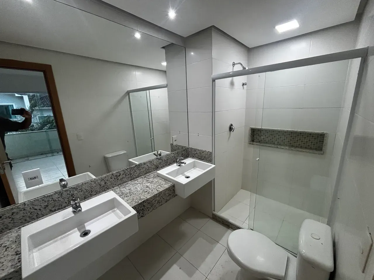 House with 4 bedrooms, 5 bathrooms and 3 parking spots — photo 17