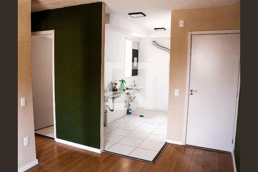 2-bedroom apartment with wood or laminate floors — photo 13