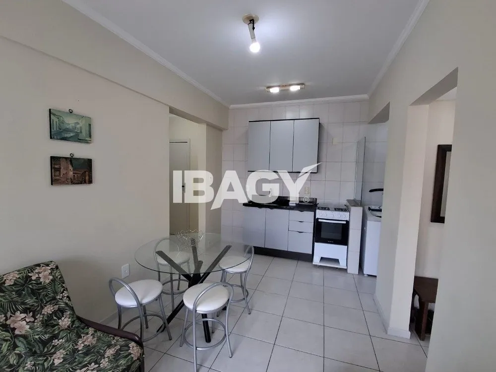 Furnished 1-bedroom apartment with an integrated kitchen — photo 2