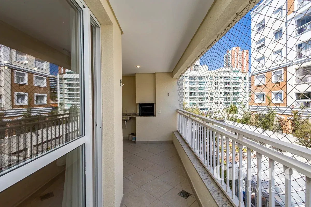 Apartamento de 106 m² com 3 quartos e churrasqueira na sacada — photo 4