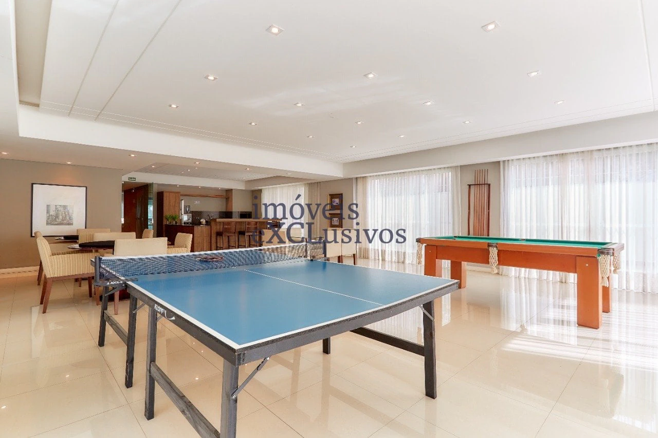 One-bedroom apartment with a private pool in Curitiba — photo 11
