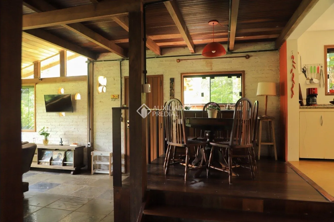 Furnished house with 3 bedrooms and an open gas kitchen — photo 7