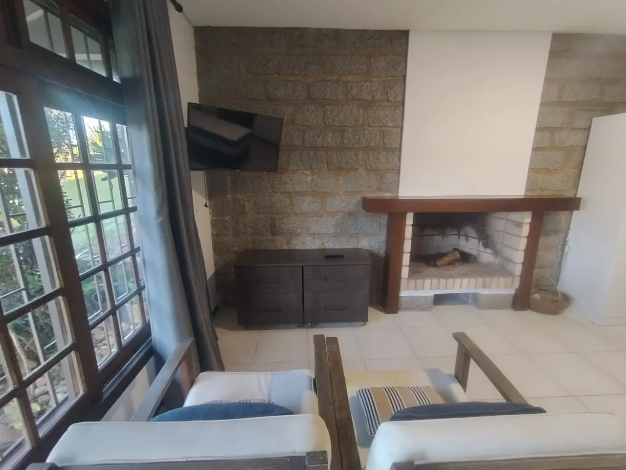 Furnished 25 m² studio with 1 bedroom and a home office — photo 9
