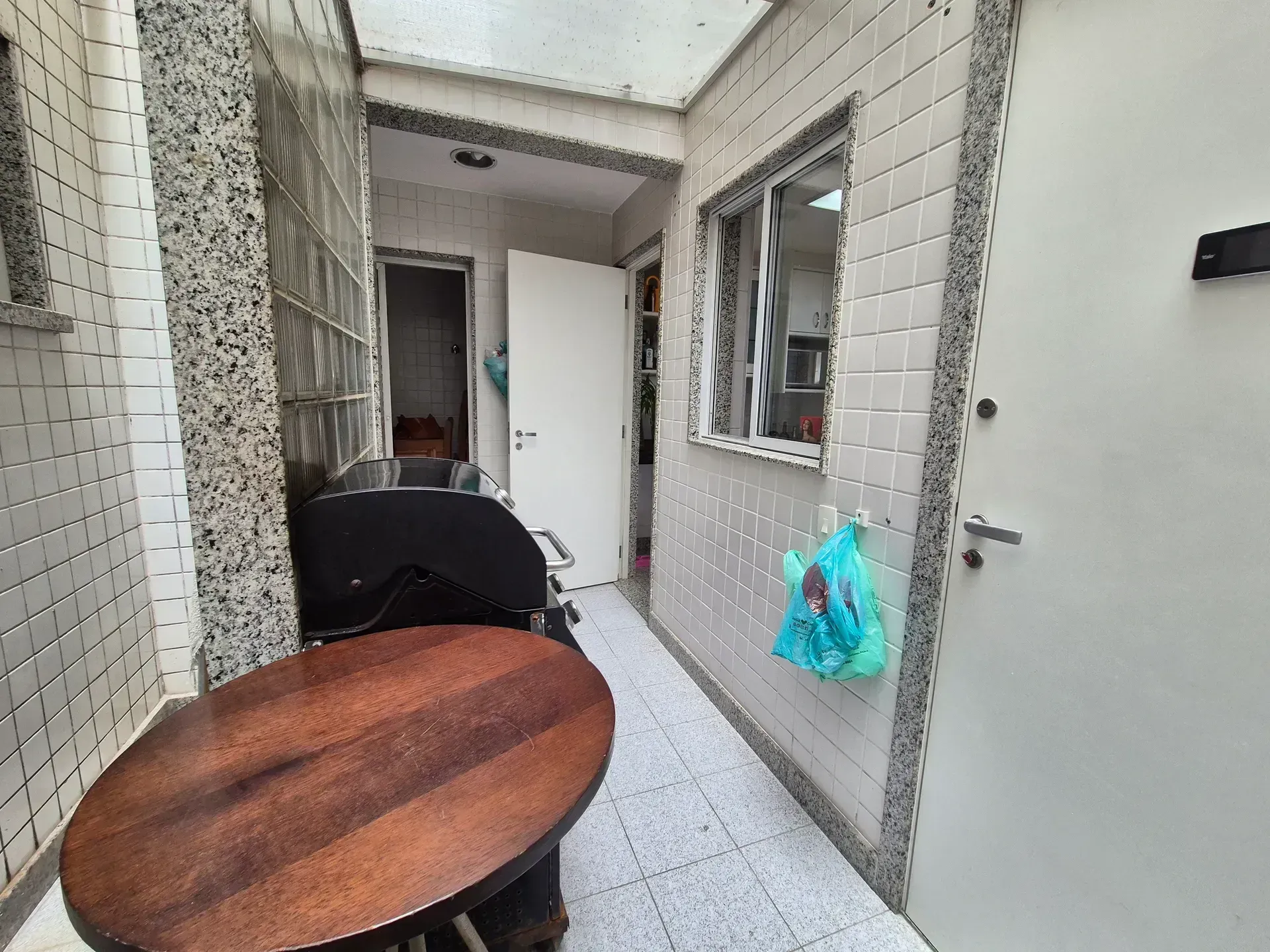 115 m² apartment with 2 bedrooms and 3 bathrooms — photo 22