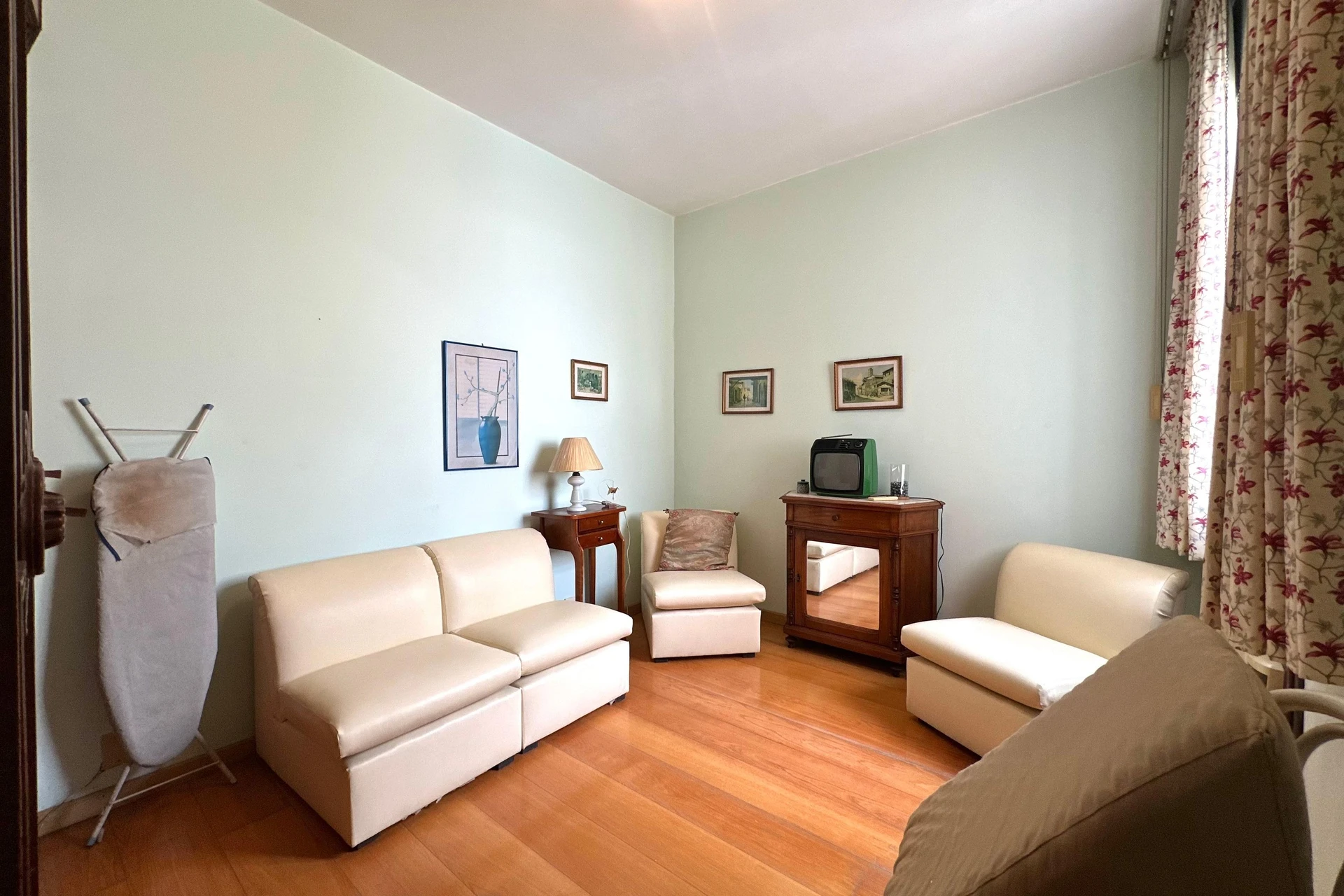 Apartamento amueblado de 3 dormitorios y cocina cerrada — photo 14