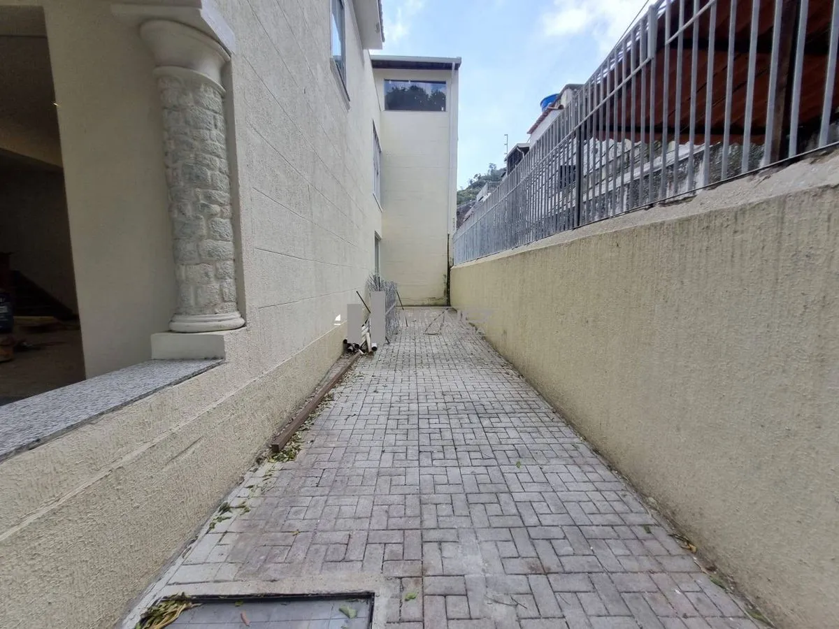 Unfurnished rental house with 1 bedroom and 6 baths 401 m² — photo 4