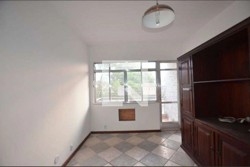 2-bedroom, 2-bath apartment with 87 m² and a balcony — photo 18