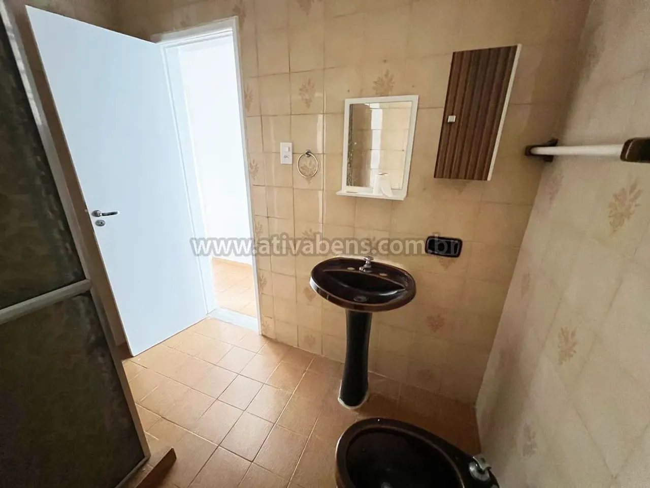 Apartment with 2 bedrooms and 1 bathroom, no parking — photo 17