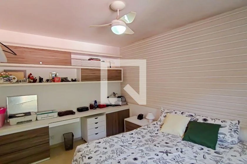 Rental house with 3 bedrooms and an open-plan kitchen — photo 32