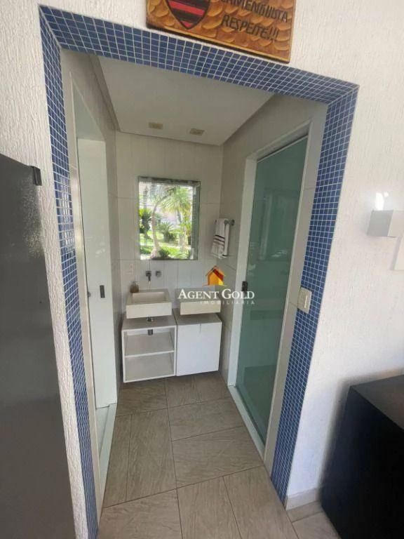 Furnished 900 m² house with 6 en-suite bedrooms — photo 40