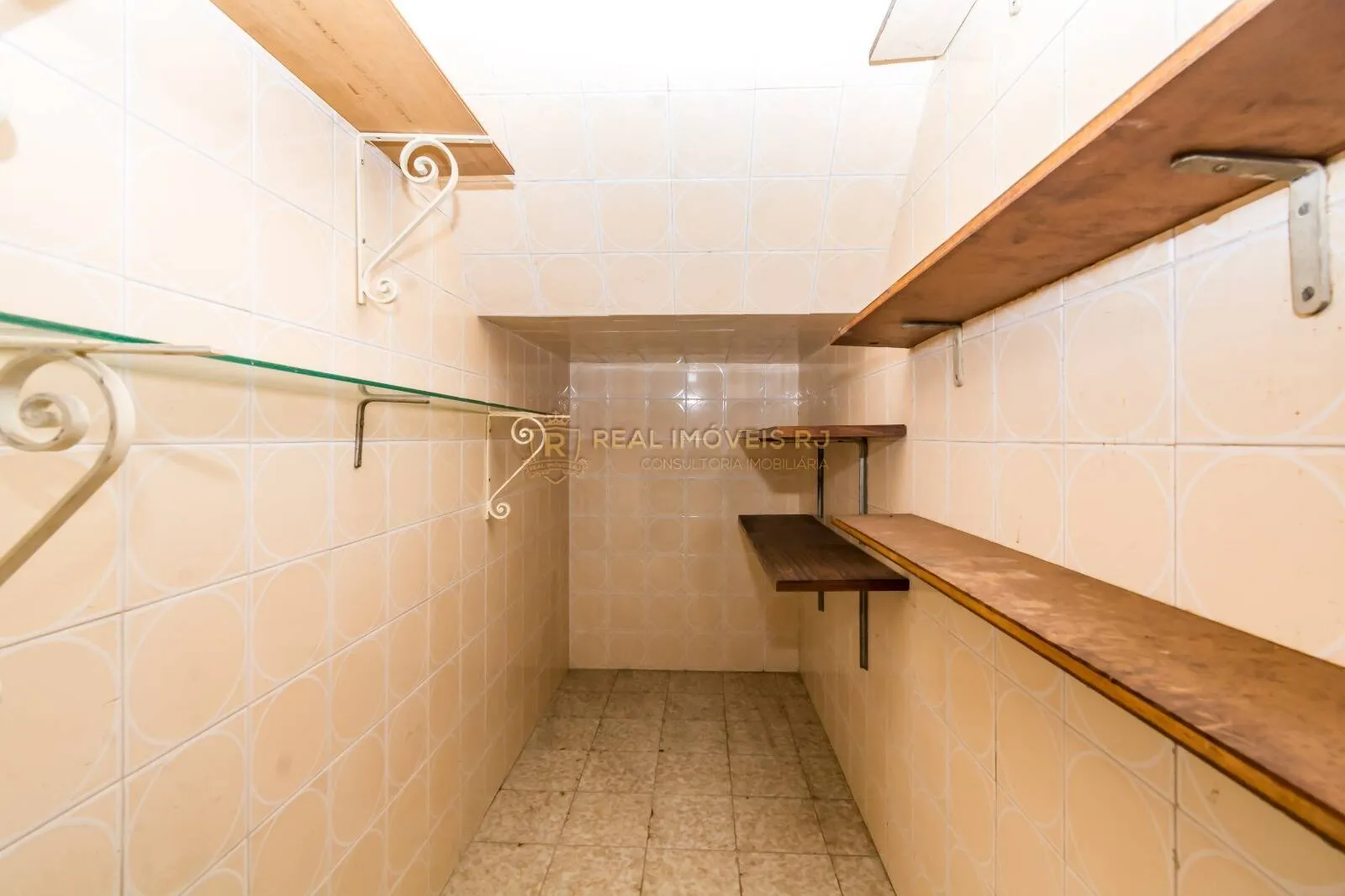 Unfurnished house with 3 bedrooms and 5 bathrooms — photo 14