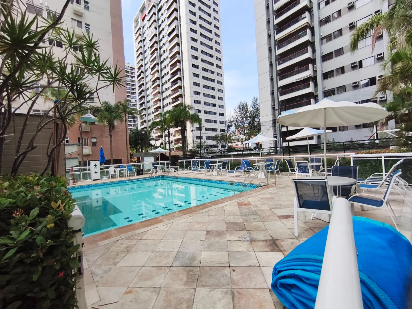 Furnished 2-bedroom apartment 80 m² with parking — photo 17