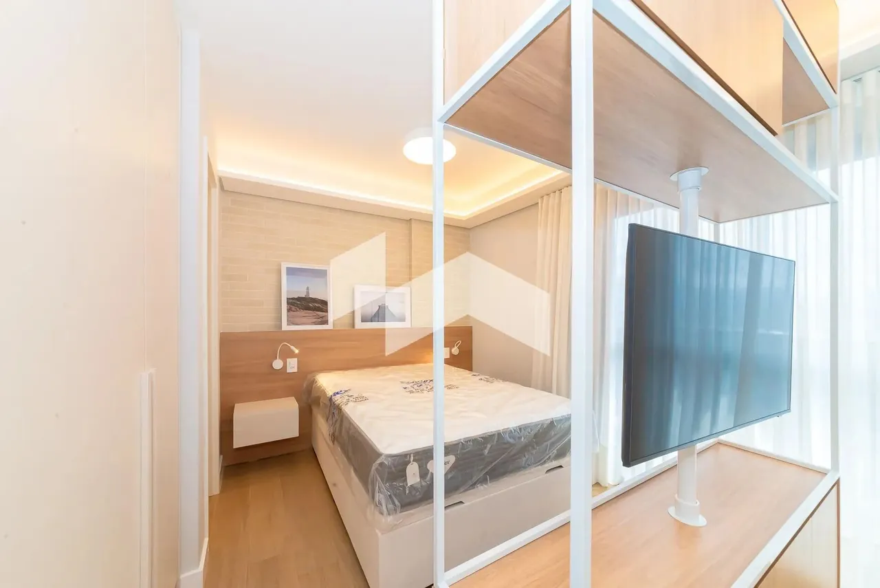 1-bedroom apartment with open-plan kitchen and 34 m² — photo 3