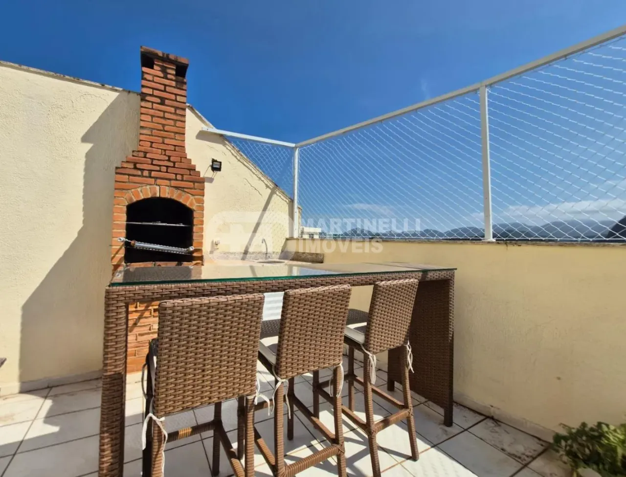 Penthouse with balcony and open-plan kitchen — photo 15