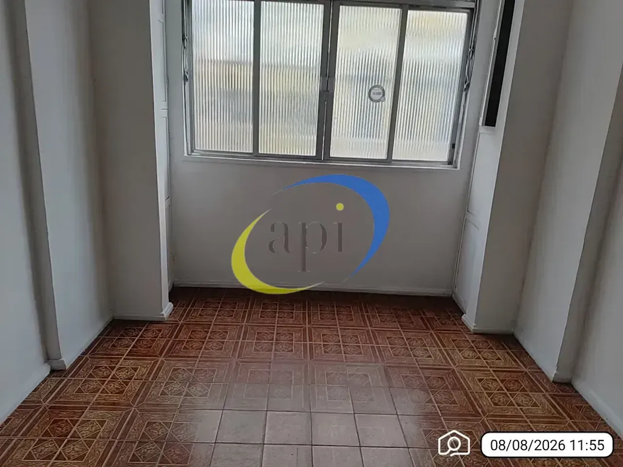 Rental apartment with 1 bedroom and compact kitchenette — photo 3