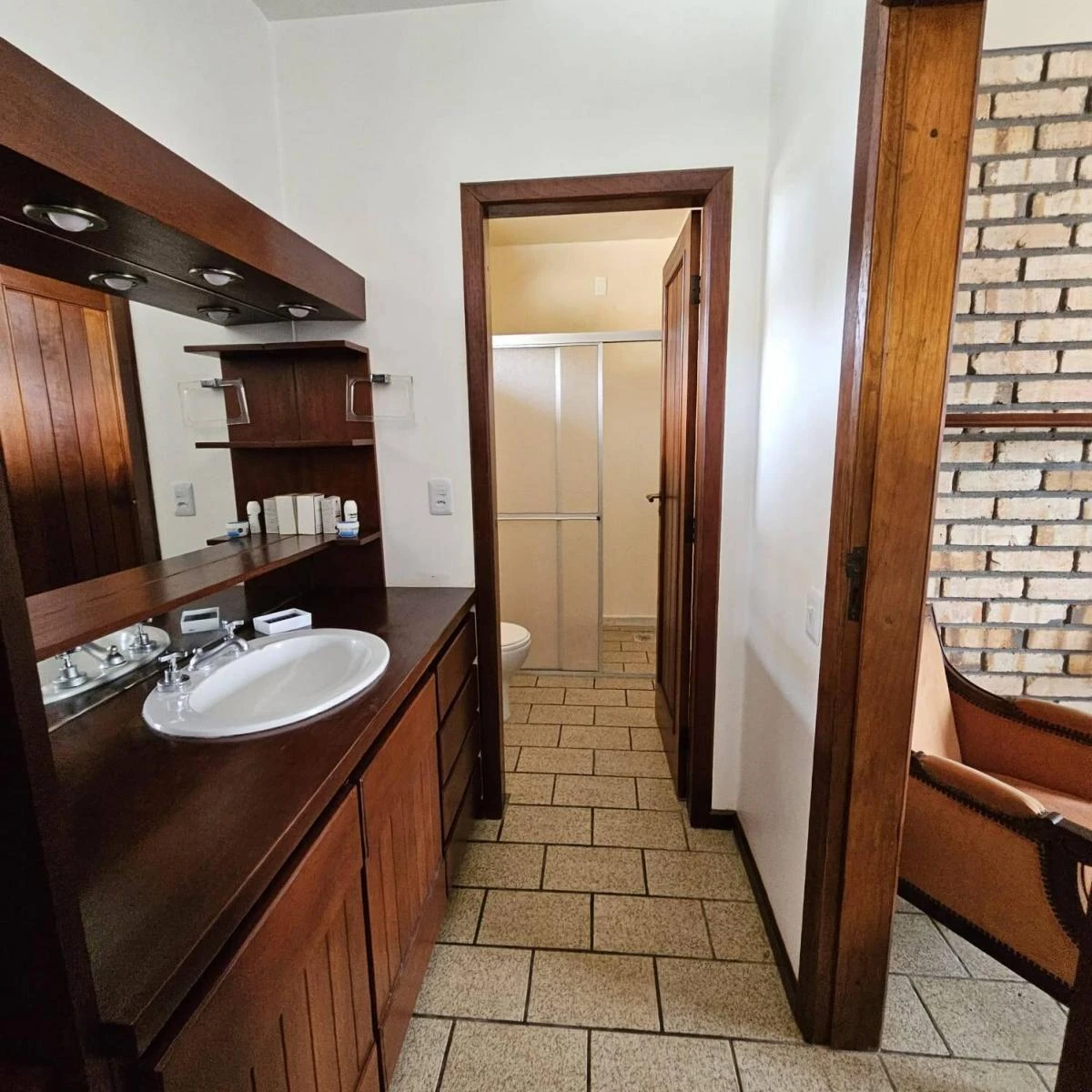 Стиральная машина и 4 спальни: дом 280 м² — photo 38