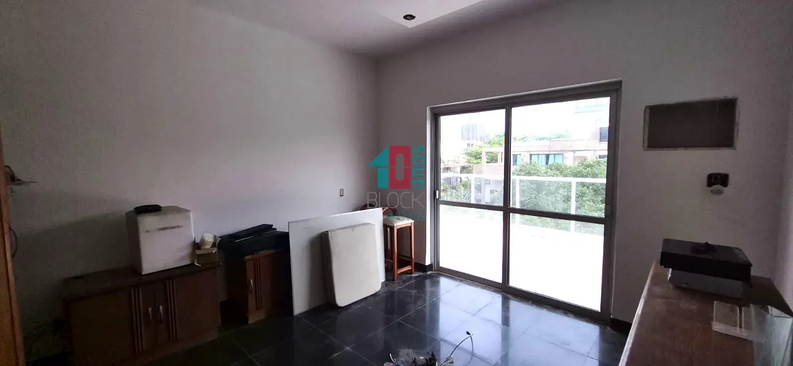 Apartamento com 4 quartos e cozinha separada — photo 31