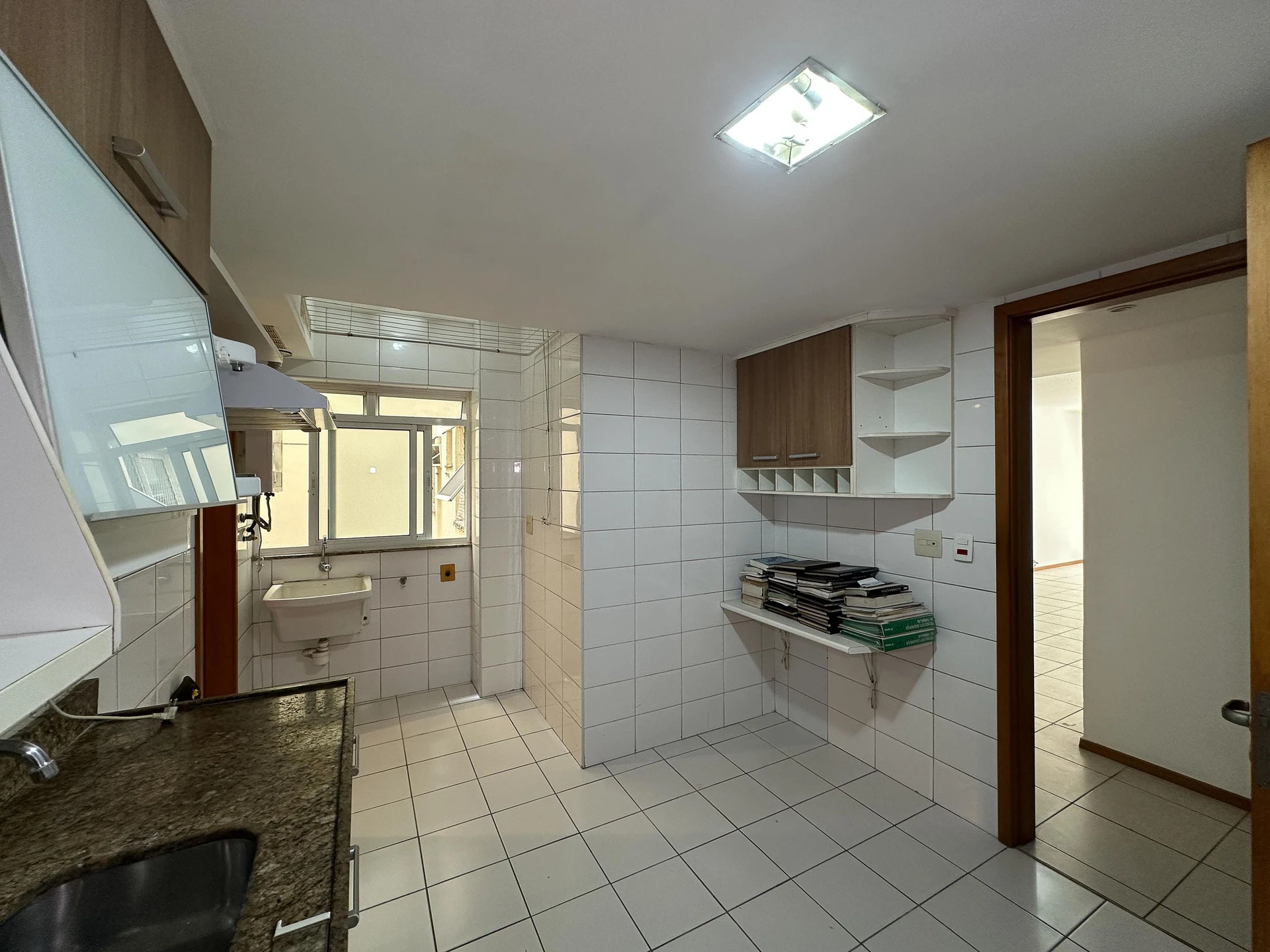 3-bedroom apartment in a building with a sauna — photo 19