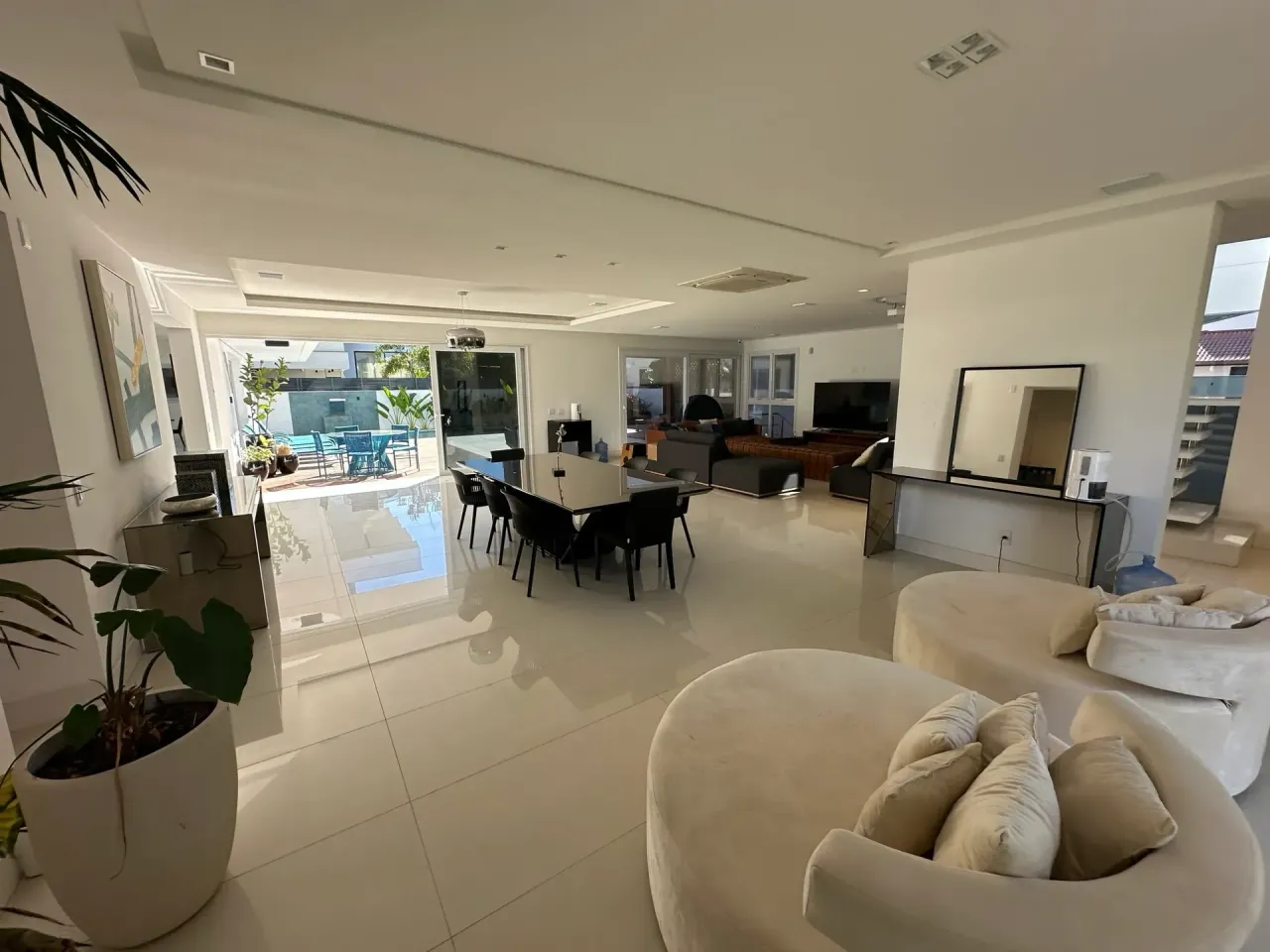 Furnished house with open kitchen and 5 bedrooms
