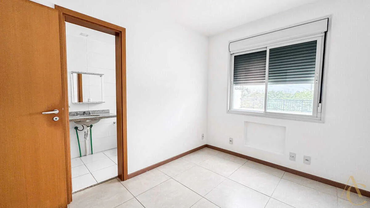 Rental apartment with 2 en-suite bedrooms and 243 m² — photo 33