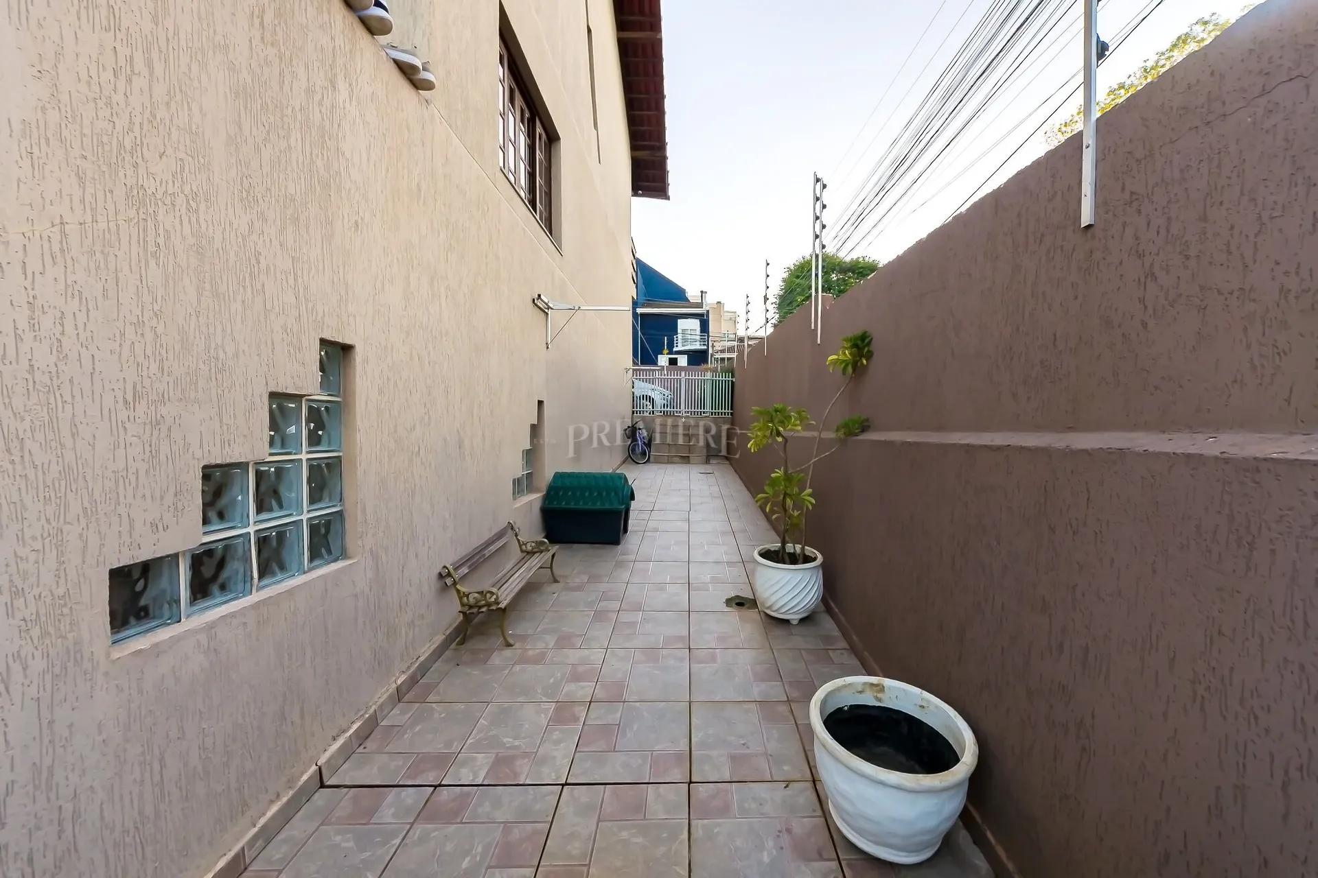 3-bedroom house with private garden and BBQ — photo 35