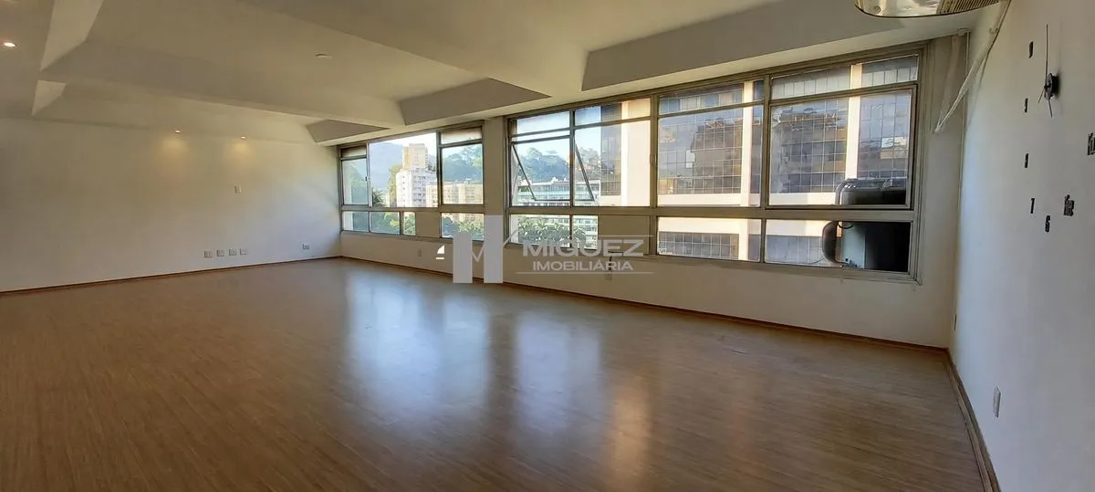 Apartamento de 190 m² com 3 quartos e vaga, cozinha fechada — photo 34
