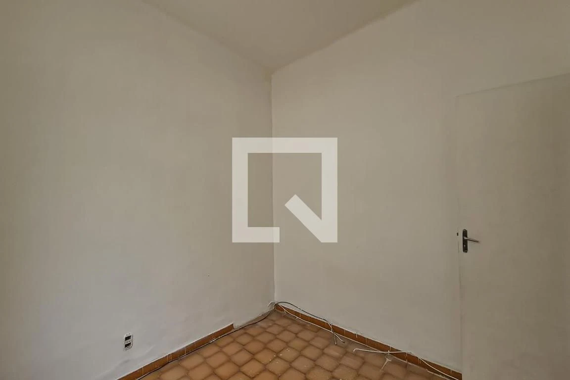 House with 3 bedrooms, 1 bathroom and 1 parking spot — photo 5