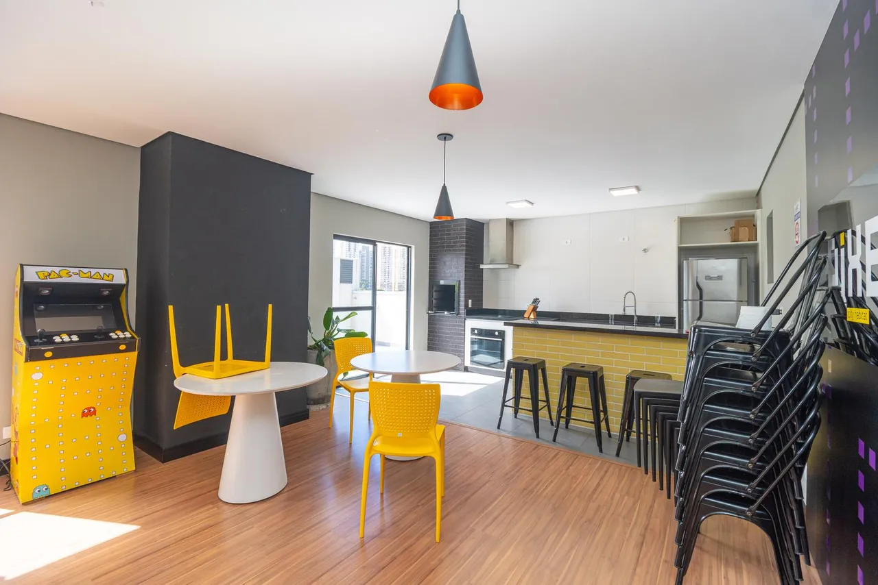 1-bedroom apartment with an open kitchen, 42 m² — photo 12